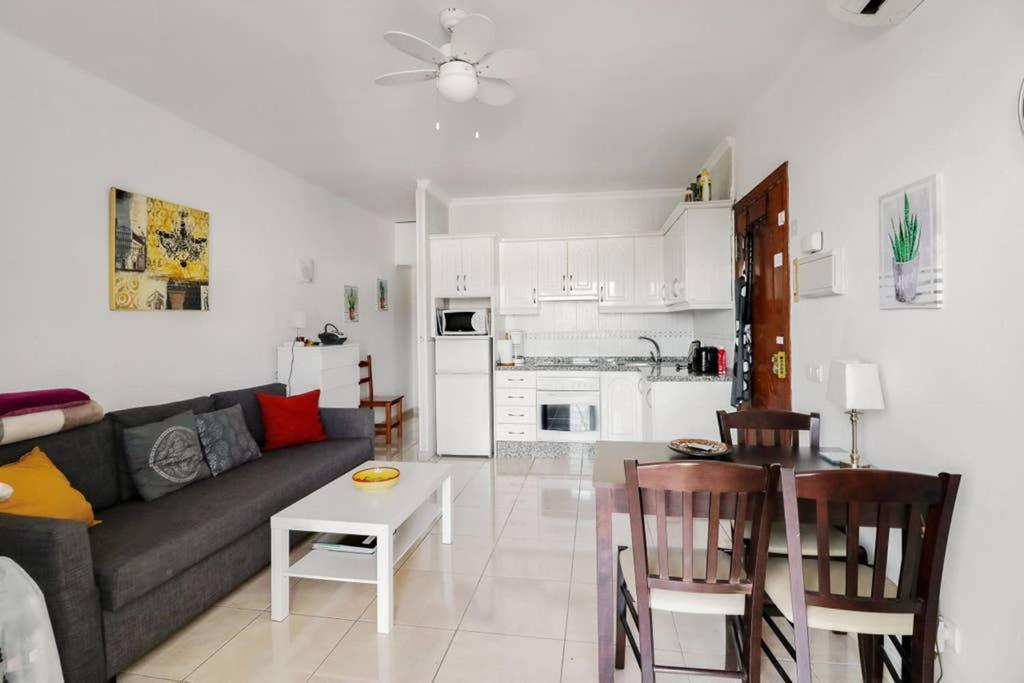 Capistrano Village, 1 Bedroom + Free Wi-Fi Nerja Εξωτερικό φωτογραφία