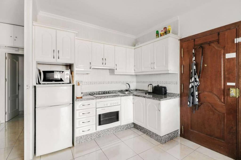 Capistrano Village, 1 Bedroom + Free Wi-Fi Nerja Εξωτερικό φωτογραφία