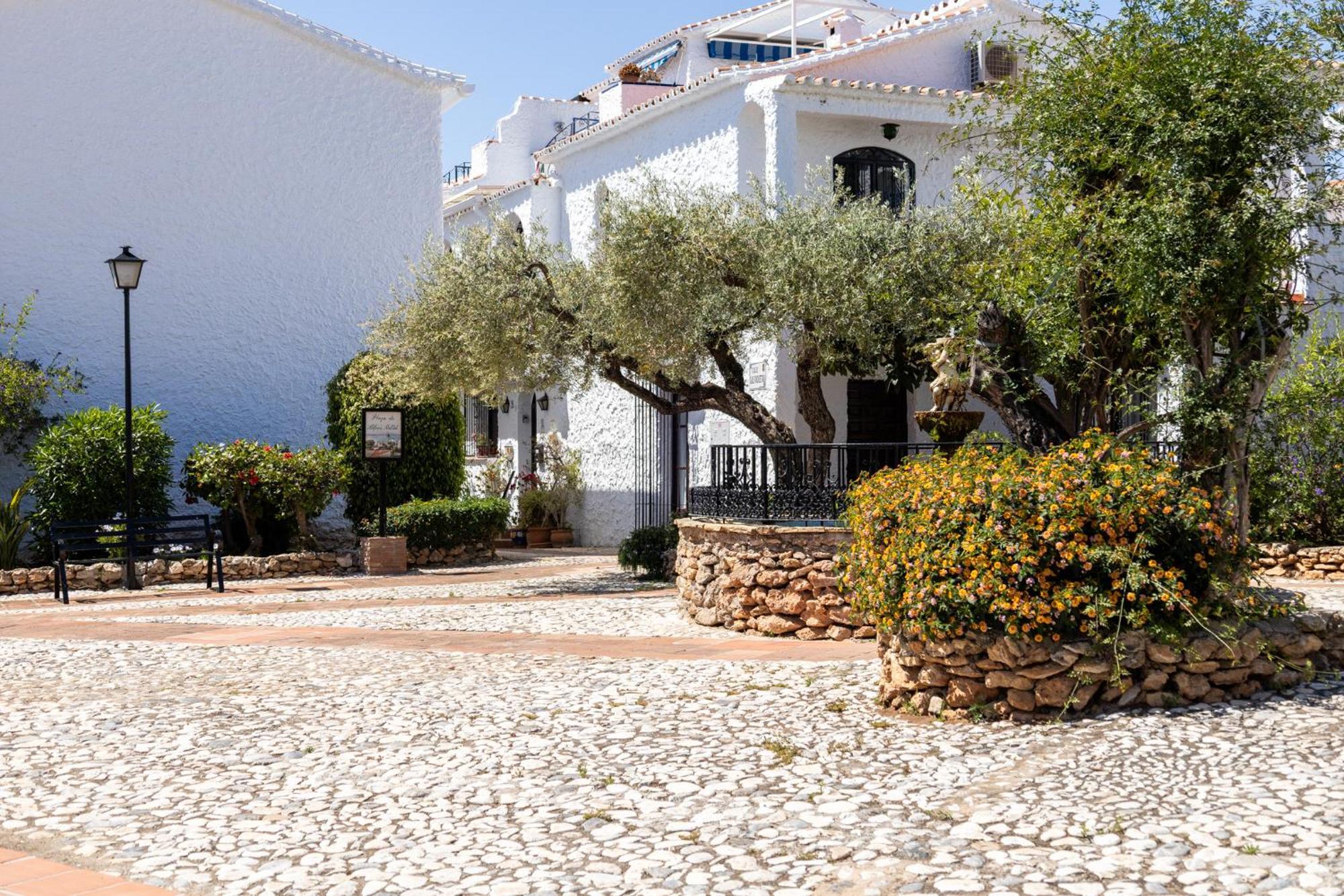 Capistrano Village, 1 Bedroom + Free Wi-Fi Nerja Εξωτερικό φωτογραφία