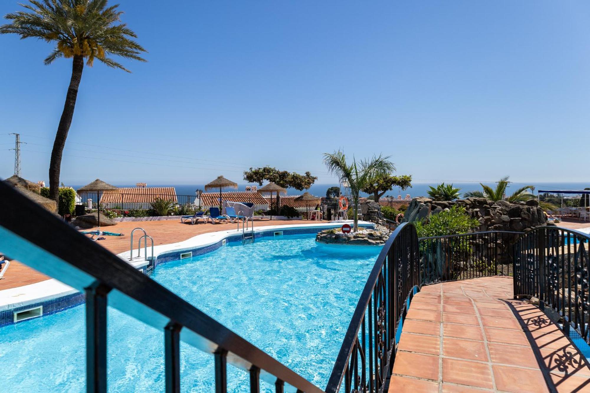 Capistrano Village, 1 Bedroom + Free Wi-Fi Nerja Εξωτερικό φωτογραφία